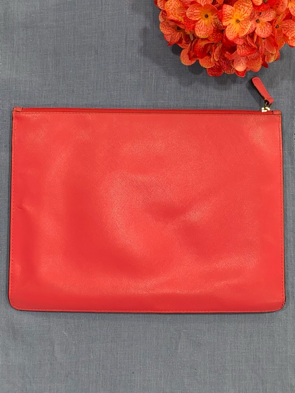 Coach Darcy Pomegranate Hot Pink Large Leather Tech Pouch #68077 - Picture 3 of 9